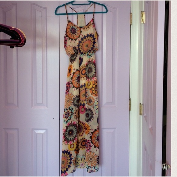 Colorful Maxi Dress - Picture 3 of 3